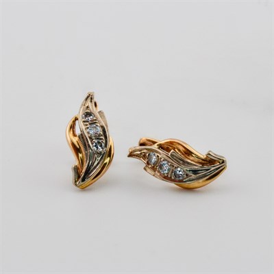 Серьги золотые, с бриллиантами, 3,76 гр.